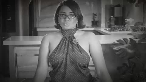 Orla online show from March 19, 2026, 12:58 am