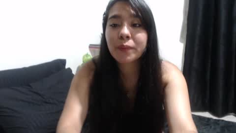 Snapshot of orlyn_ chatting on March 6, 2025, 3:35 am ilonka collins online show from March 6, 2025, 3:35 am