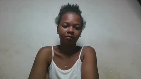 ornellahhh online show from November 5, 2025, 11:05 pm