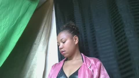 ornellahhh online show from December 16, 2025, 1:10 am