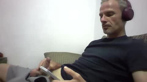 Snapshot of orwel09 chatting on November 23, 2025, 6:08 pm orwel09 online show from November 23, 2025, 6:08 pm