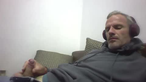 Snapshot of orwel09 chatting on December 13, 2025, 7:53 pm orwel09 online show from December 13, 2025, 7:53 pm