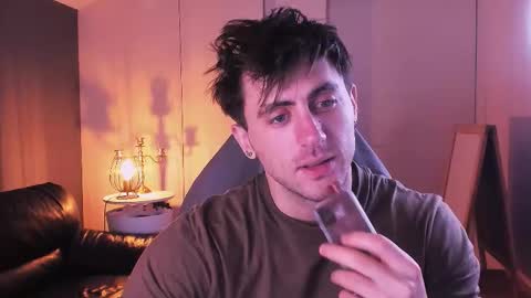 Snapshot of oscar_miller_ chatting on September 16, 2025, 9:16 pm Oscar online show from September 16, 2025, 9:16 pm