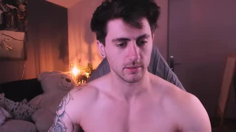 Snapshot of oscar_miller_ chatting on September 26, 2025, 9:08 pm Oscar online show from September 26, 2025, 9:08 pm