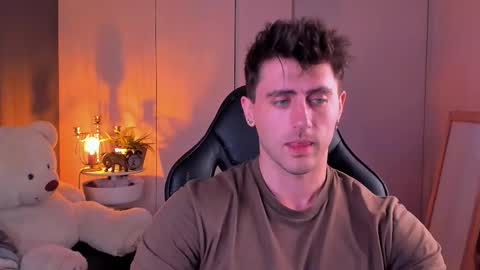 Snapshot of oscar_miller_ chatting on October 24, 2025, 9:22 pm Oscar online show from October 24, 2025, 9:22 pm