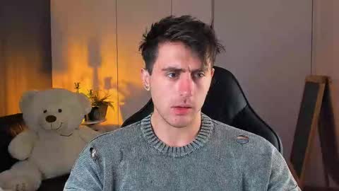 Snapshot of oscar_miller_ chatting on November 1, 2025, 9:06 pm Oscar online show from November 1, 2025, 9:06 pm