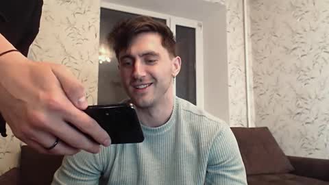 Snapshot of oscar_miller_ chatting on November 23, 2025, 10:09 pm Oscar online show from November 23, 2025, 10:09 pm