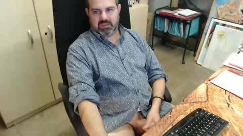 Snapshot of oscar_msng chatting on December 19, 2024, 5:50 pm Oscar online show from December 19, 2024, 5:50 pm