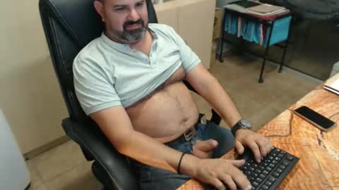 Snapshot of oscar_msng chatting on October 17, 2025, 6:10 pm Oscar online show from October 17, 2025, 6:10 pm