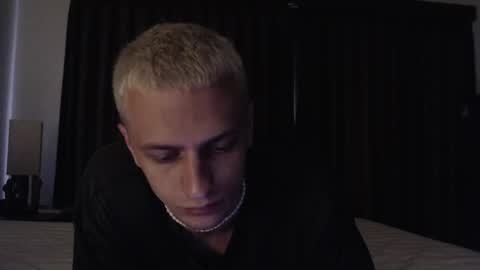 Snapshot of oscar_sssky chatting on December 6, 2024, 6:59 am Oscar online show from December 6, 2024, 6:59 am