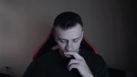 Snapshot of oscar_sssky chatting on October 4, 2025, 12:03 pm Oscar online show from October 4, 2025, 12:03 pm