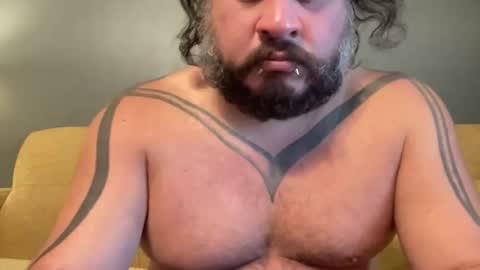 oscar_valentine online show from April 9, 2026, 6:35 pm