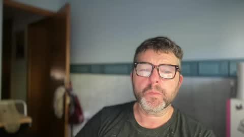oscarbcncat online show from July 8, 2026, 3:16 pm