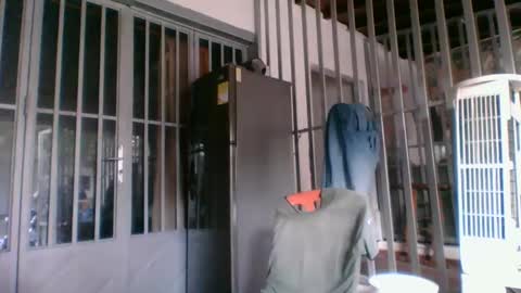 oscarjhe3512 online show from November 14, 2025, 9:46 pm