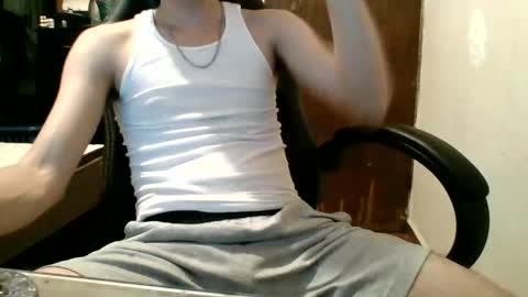 Snapshot of oscarmontess chatting on May 30, 2026, 7:05 am Oscar Montes online show from May 30, 2026, 7:05 am