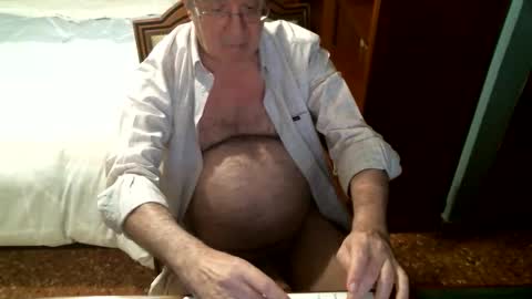 Snapshot of oscarw chatting on November 28, 2025, 4:53 pm Oscar online show from November 28, 2025, 4:53 pm