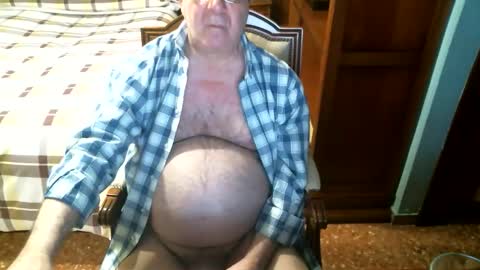 Snapshot of oscarw chatting on January 15, 2026, 4:11 pm Oscar online show from January 15, 2026, 4:11 pm