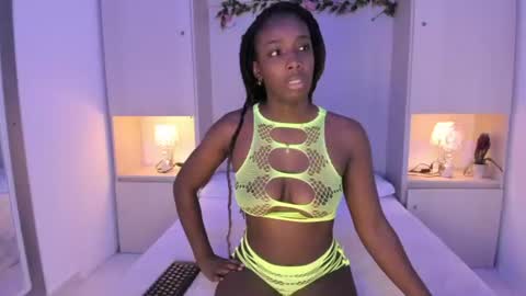 Snapshot of oshun_444 chatting on June 13, 2026, 12:14 pm oshun_444 online show from June 13, 2026, 12:14 pm