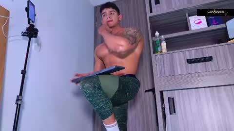 Snapshot of oskar_ford21 chatting on June 11, 2026, 11:36 pm Oskar Ford NEW ACCOUNT online show from June 11, 2026, 11:36 pm