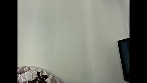 oskarintkt online show from November 25, 2025, 9:15 pm