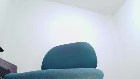 Bear Gael online show from November 15, 2025, 6:37 pm