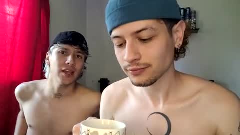Snapshot of oso_go chatting on July 24, 2026, 5:44 pm oso_go online show from July 24, 2026, 5:44 pm