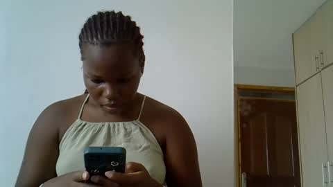 osoprettyebony online show from October 29, 2025, 12:29 pm