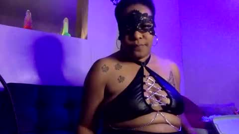 ososweet112 online show from April 19, 2026, 3:17 am