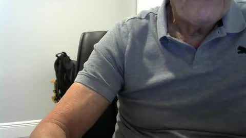 Ossi online show from December 14, 2025, 3:34 am