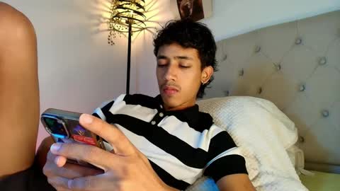 ostin 18hot online show from December 21, 2025, 2:08 am