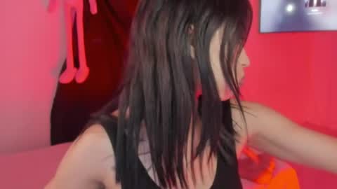 Snapshot of ounla_sweet chatting on August 4, 2026, 12:25 am ounla sweet online show from August 4, 2026, 12:25 am