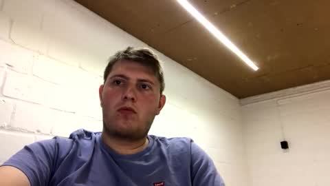 outflayd online show from April 23, 2026, 11:40 pm