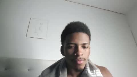 Snapshot of owen_222 chatting on December 3, 2025, 7:49 am Owen online show from December 3, 2025, 7:49 am