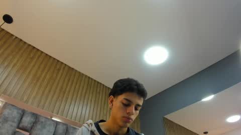 Snapshot of owen__johnson chatting on April 19, 2026, 11:42 am Owen Johnson online show from April 19, 2026, 11:42 am