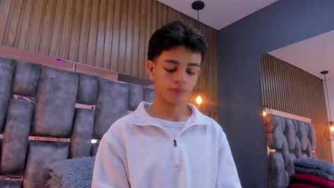 Snapshot of owen__johnson chatting on May 5, 2026, 11:18 am Owen Johnson online show from May 5, 2026, 11:18 am