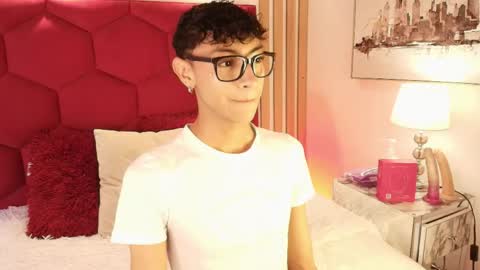 Owen online show from April 12, 2026, 3:11 am