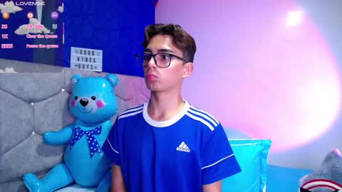 Snapshot of owenblue__ chatting on February 26, 2025, 4:03 am Owen Independent model online show from February 26, 2025, 4:03 am