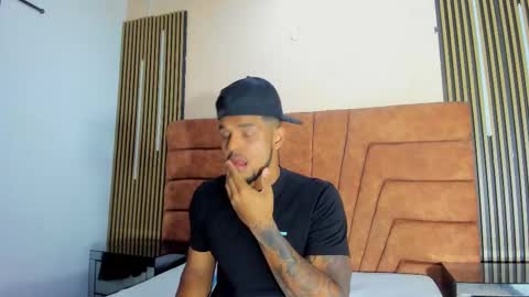 OWEN online show from December 18, 2025, 3:29 pm