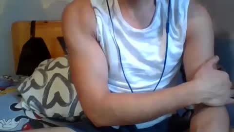 Snapshot of owensir chatting on January 8, 2026, 11:18 pm owensir online show from January 8, 2026, 11:18 pm
