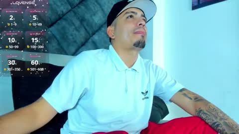 O W E N - S T O N E online show from November 26, 2025, 12:17 pm