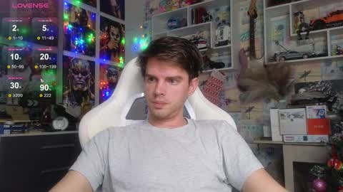 Mike online show from December 21, 2025, 12:23 pm