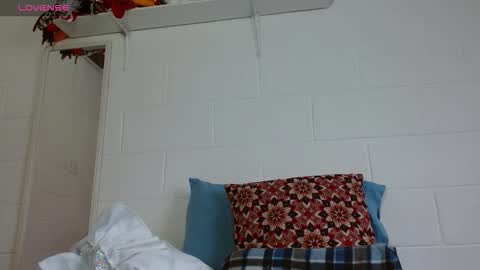 Jeannifer online show from March 3, 2026, 12:33 pm