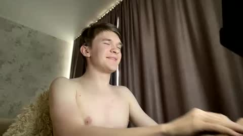 Snapshot of oydikey chatting on March 5, 2025, 10:33 am Oydin online show from March 5, 2025, 10:33 am