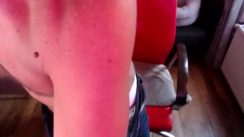 Oyrlgtu online show from November 19, 2025, 8:14 am