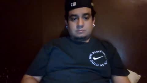 Snapshot of ozlo chatting on October 25, 2025, 4:20 am ozlo online show from October 25, 2025, 4:20 am