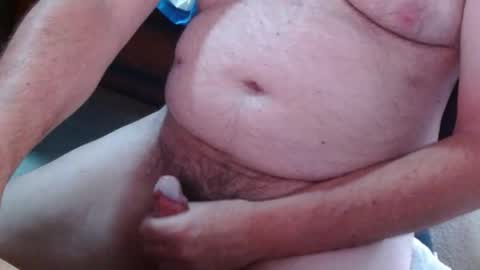 HairyolOz online show from November 4, 2025, 2:43 am