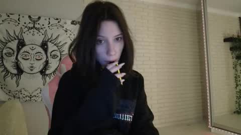 Snapshot of p0rsche911 chatting on December 2, 2024, 11:18 pm Alice online show from December 2, 2024, 11:18 pm