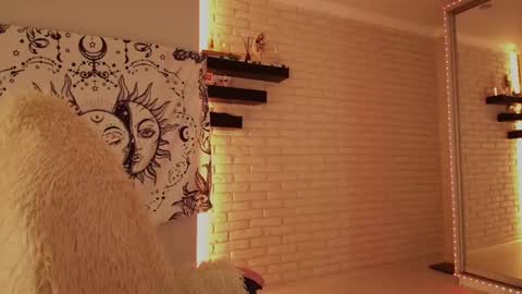 Snapshot of p0rsche911 chatting on December 17, 2024, 8:10 pm Alice online show from December 17, 2024, 8:10 pm