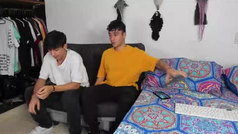 Snapshot of p_jhon chatting on October 28, 2025, 5:44 am P online show from October 28, 2025, 5:44 am