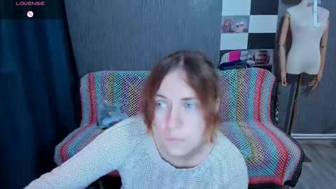 Ella online show from October 28, 2025, 12:19 pm